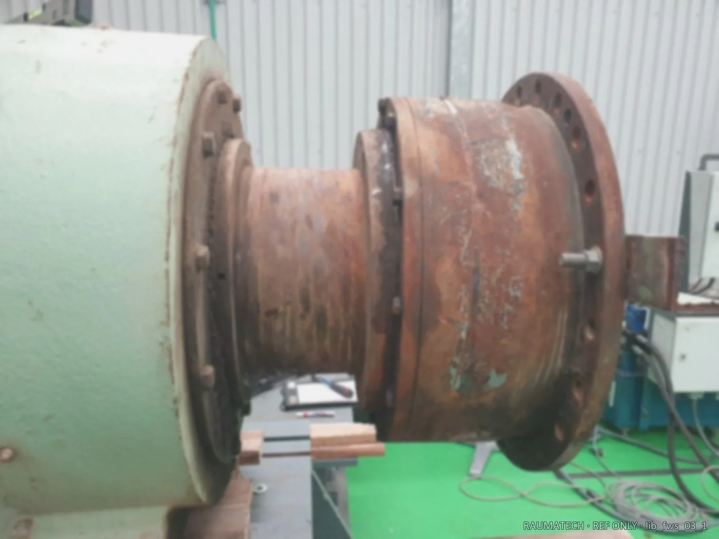 Half-coupling and attachments removed