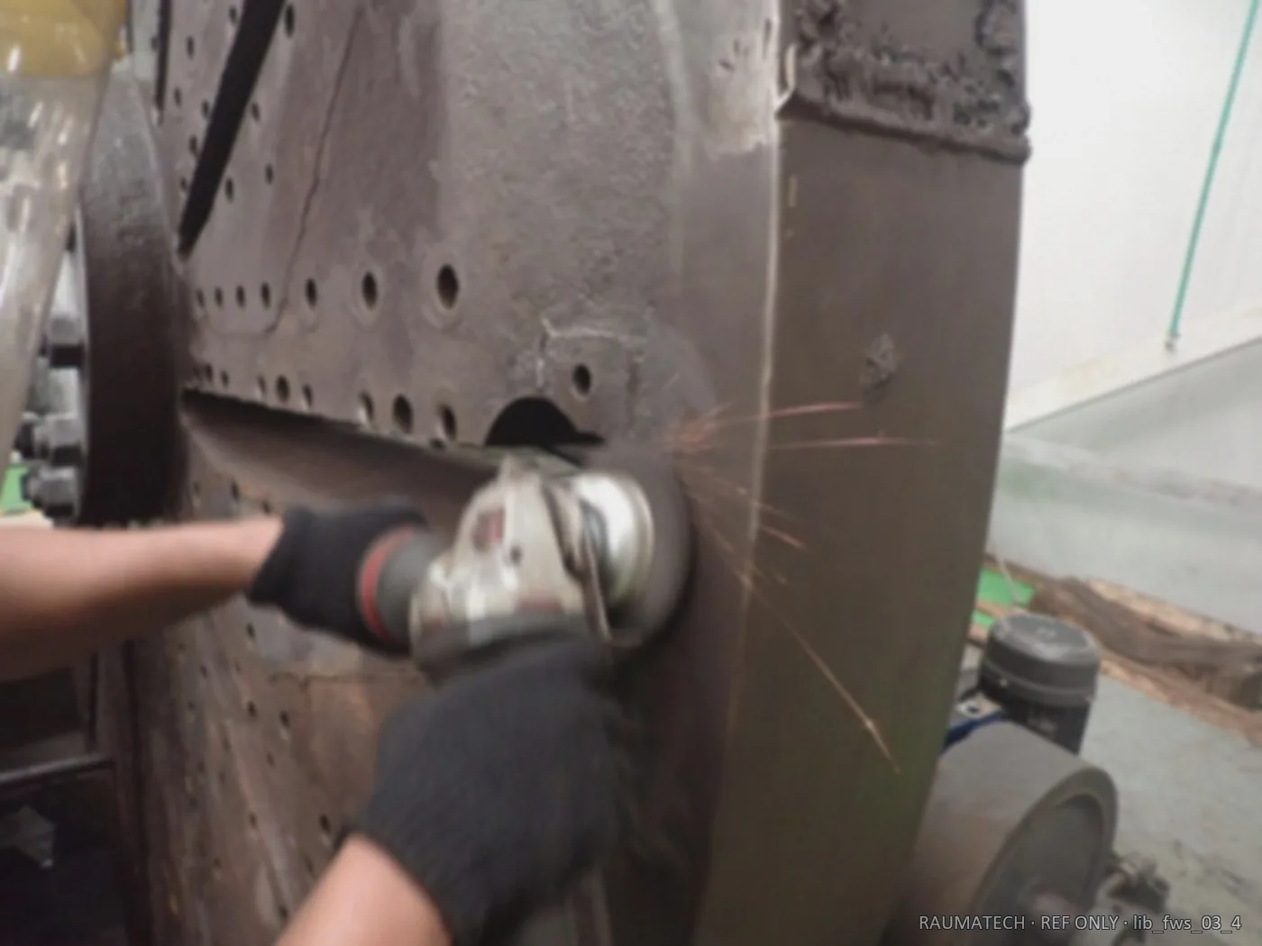Build-up welding of holes / wear faces