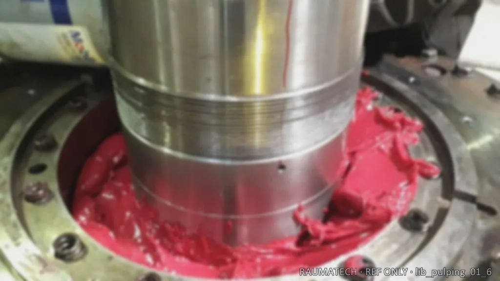Bearing housing and shaft seal