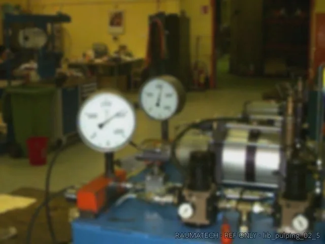 Hydraulic / seal-water gauges